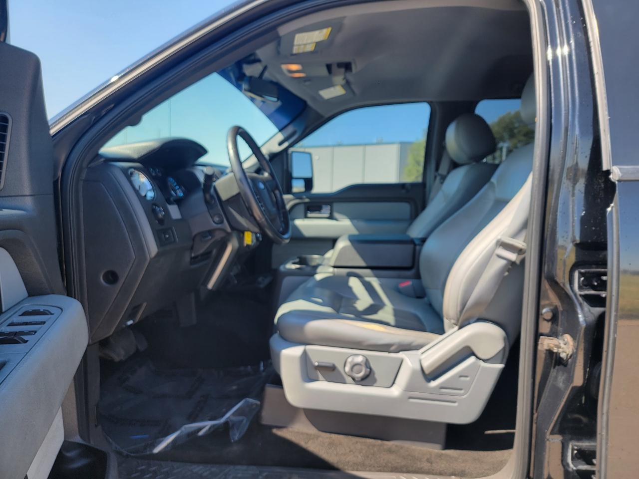 Ford F-150 4WD SuperCrew 145" King Ranch 2014