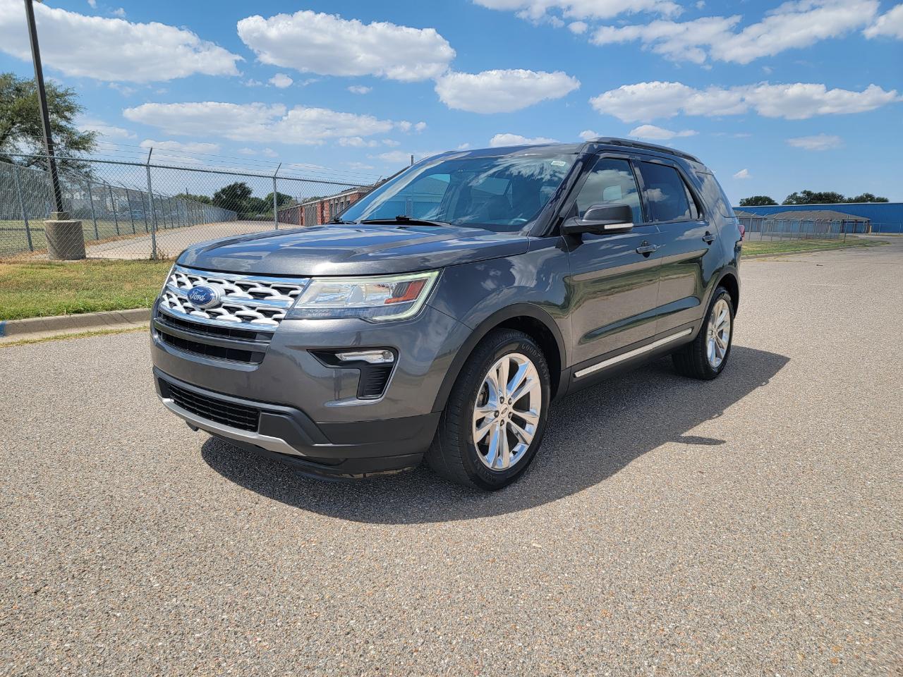 Ford Explorer XLT FWD 2019