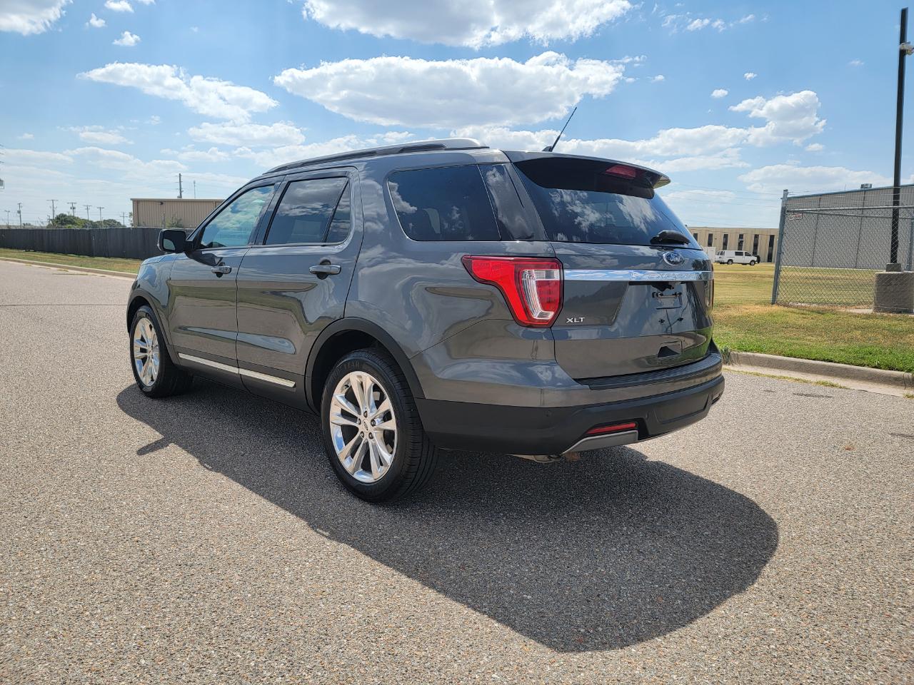 Ford Explorer XLT FWD 2019