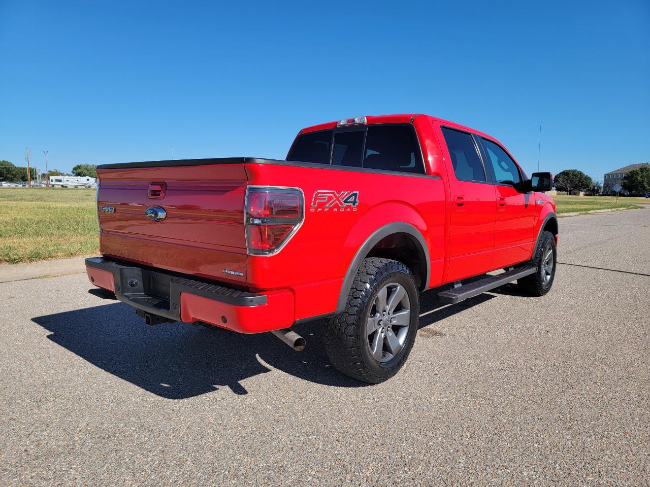 Ford F-150 4WD SuperCrew 145" Platinum 2013