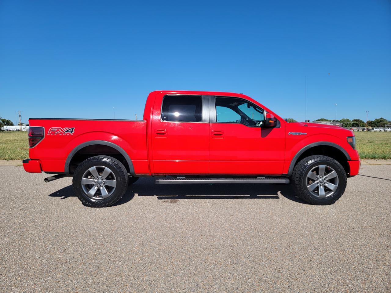 Ford F-150 4WD SuperCrew 145" Platinum 2013