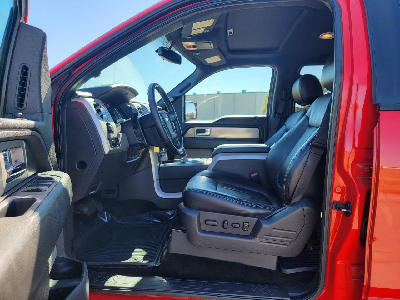 Ford F-150 4WD SuperCrew 145" Platinum 2013