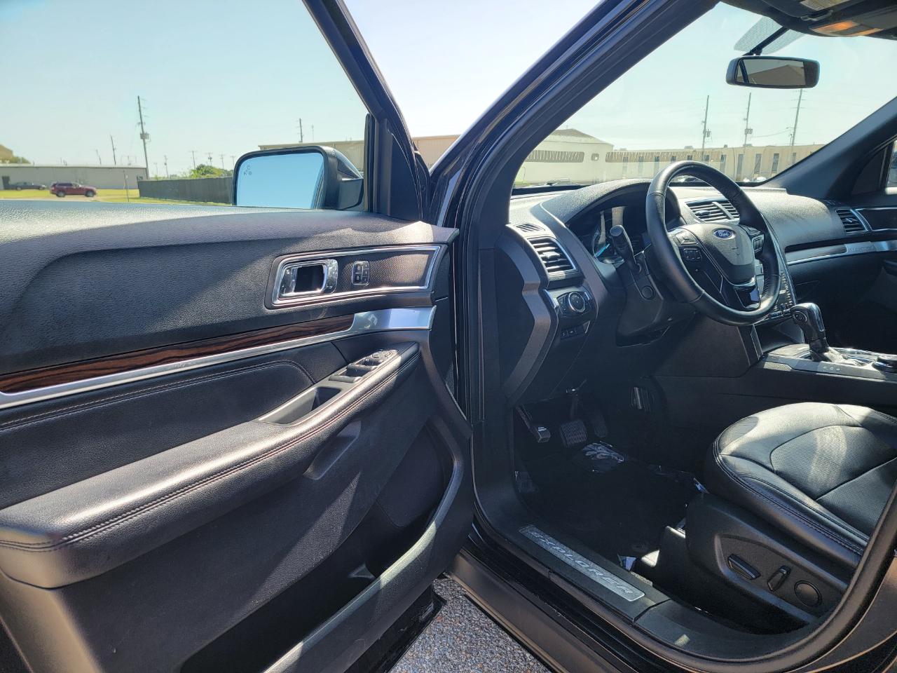 Ford Explorer Limited 4WD 2019
