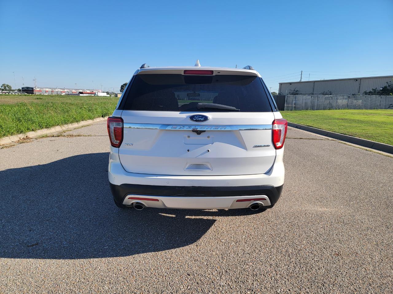 Ford Explorer FWD 4dr XLT 2016