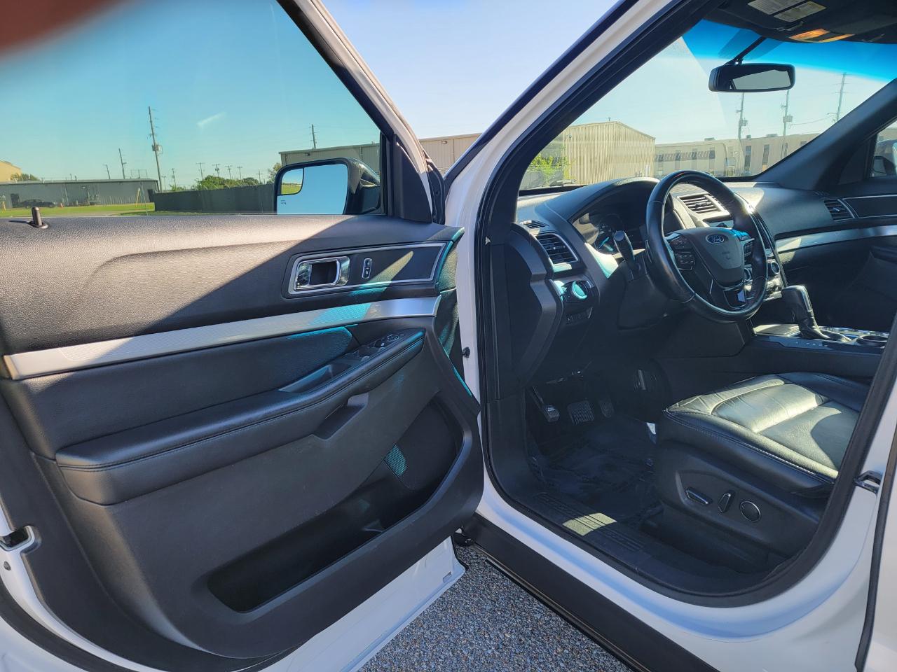 Ford Explorer FWD 4dr XLT 2016