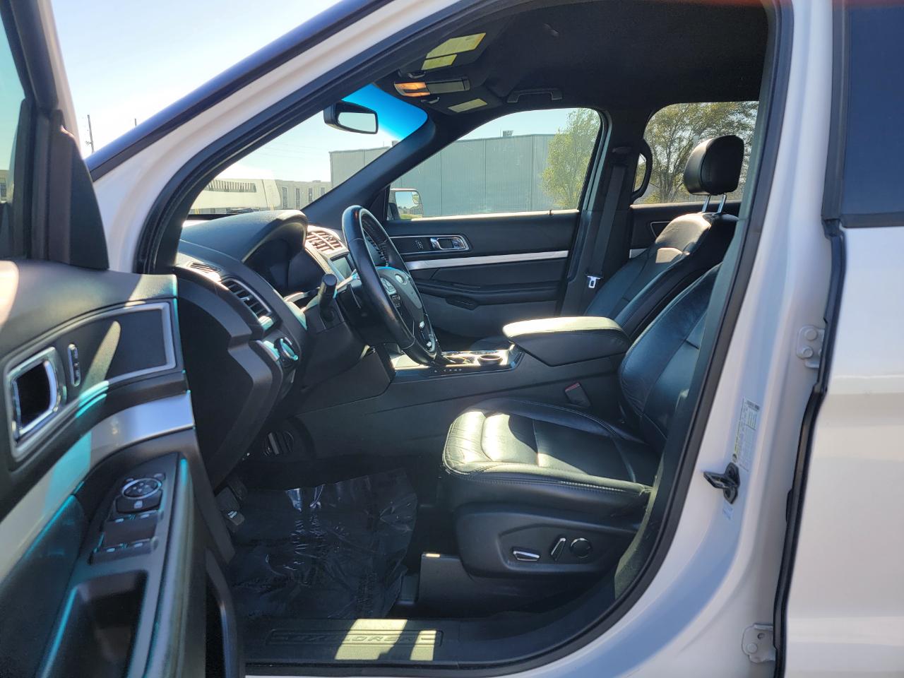 Ford Explorer FWD 4dr XLT 2016