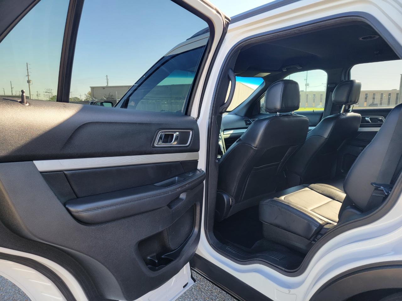 Ford Explorer FWD 4dr XLT 2016