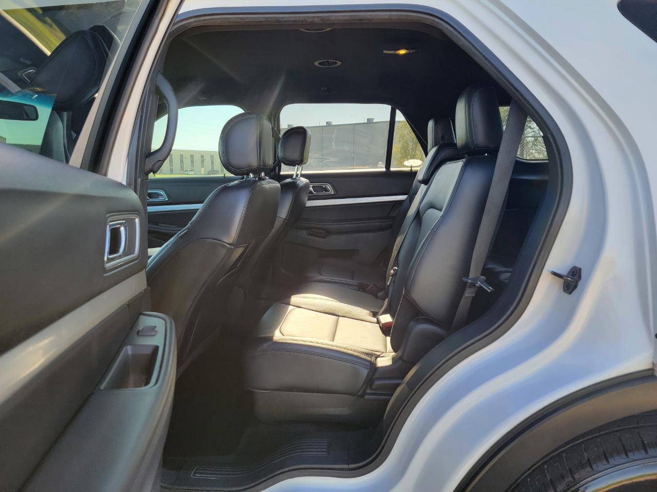 Ford Explorer FWD 4dr XLT 2016