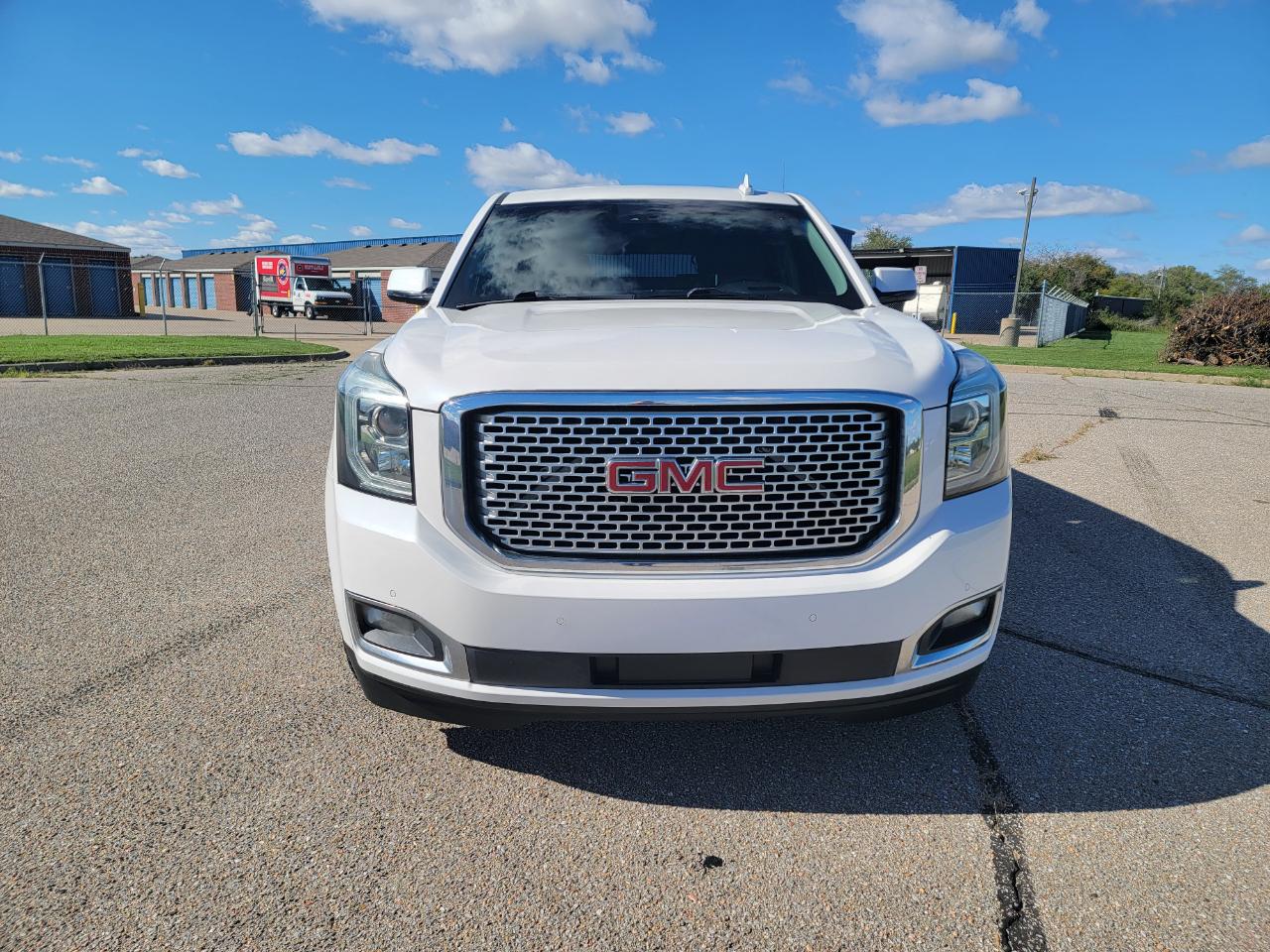 GMC Yukon XL 4WD 4dr Denali 2016