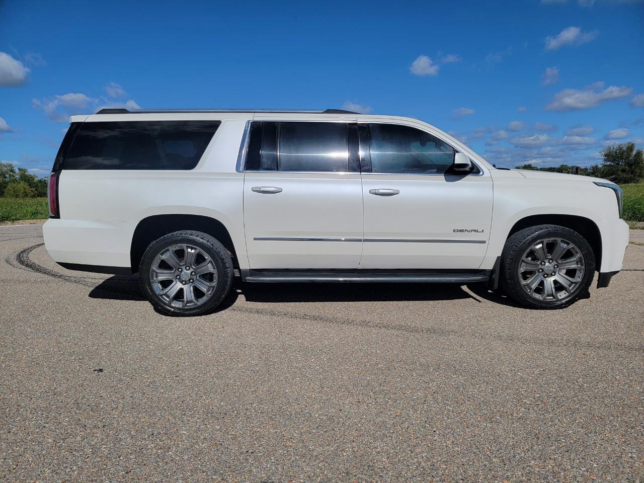 GMC Yukon XL 4WD 4dr Denali 2016