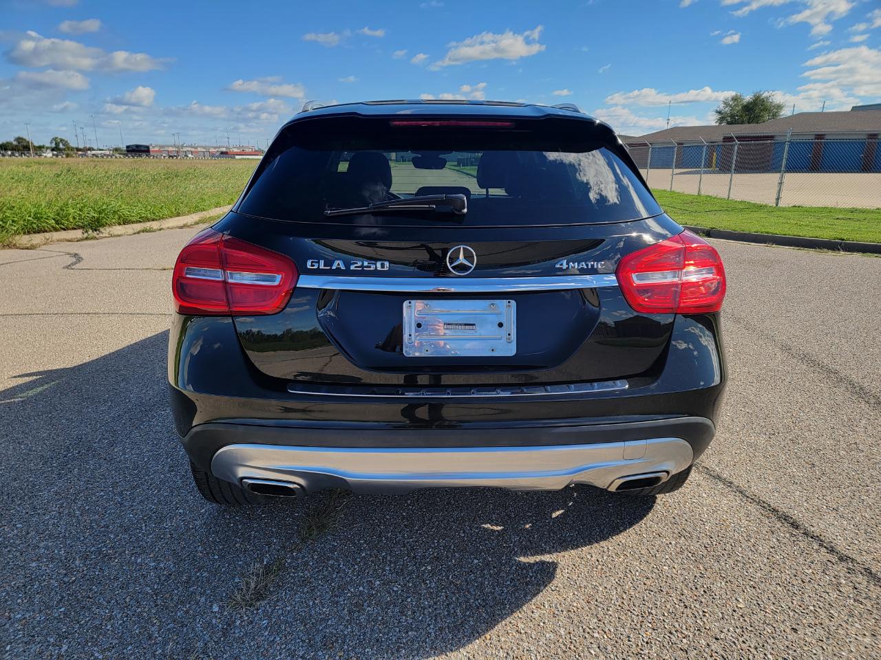 Mercedes-Benz GLA-Class 4MATIC 4dr GLA 250 2015