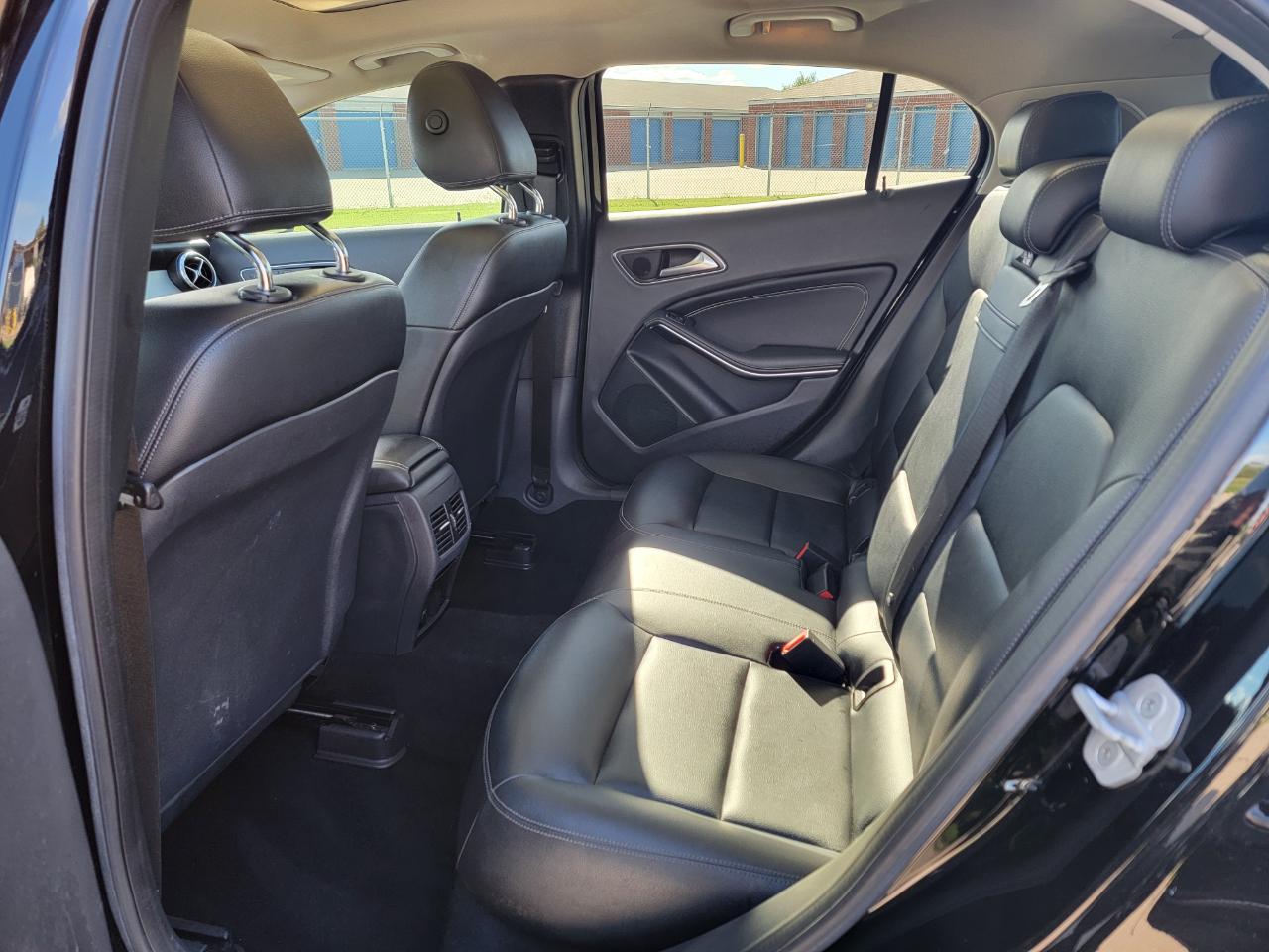 Mercedes-Benz GLA-Class 4MATIC 4dr GLA 250 2015