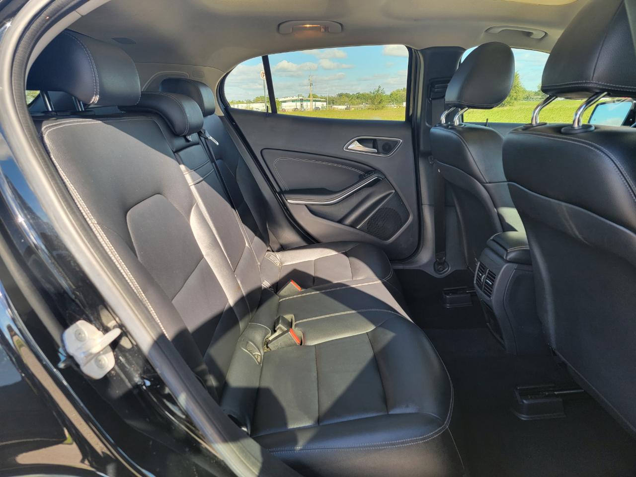 Mercedes-Benz GLA-Class 4MATIC 4dr GLA 250 2015