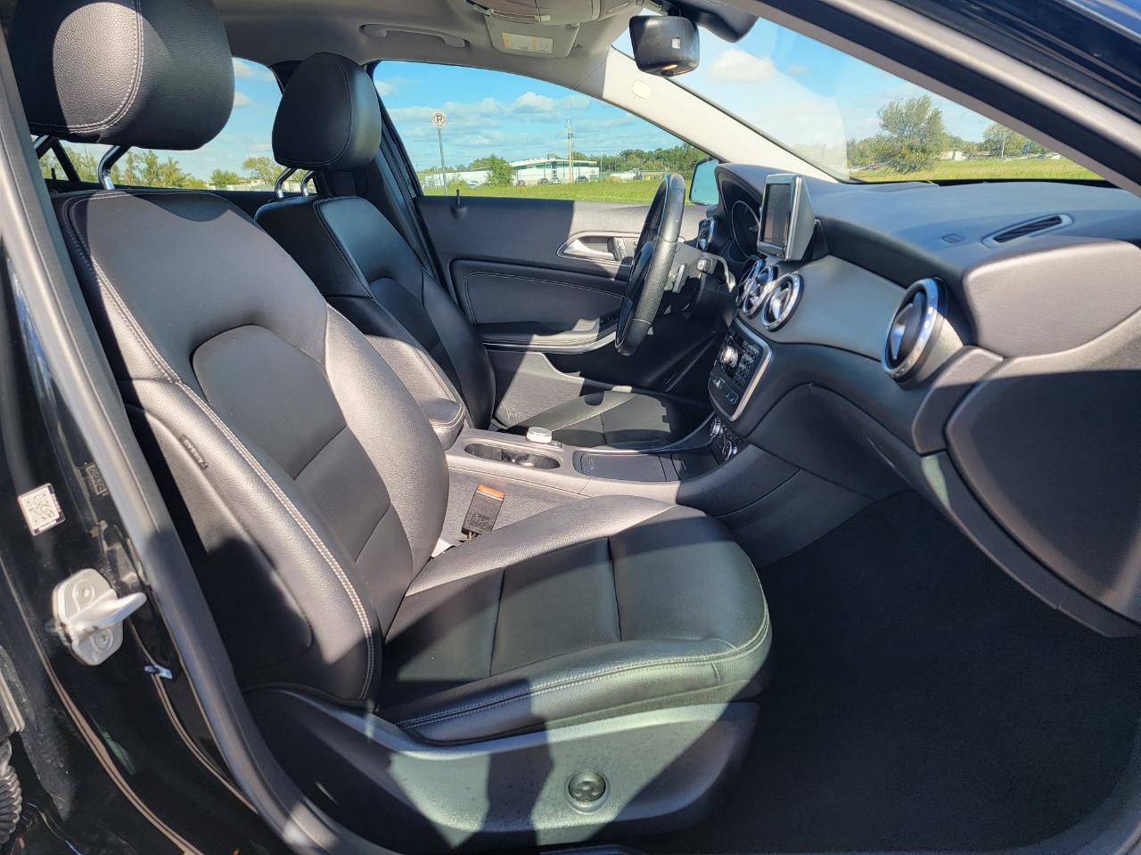 Mercedes-Benz GLA-Class 4MATIC 4dr GLA 250 2015
