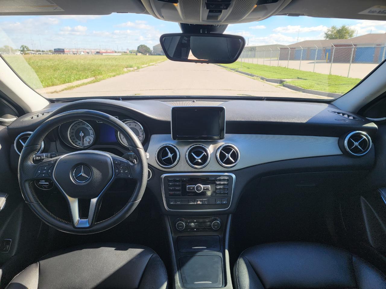 Mercedes-Benz GLA-Class 4MATIC 4dr GLA 250 2015