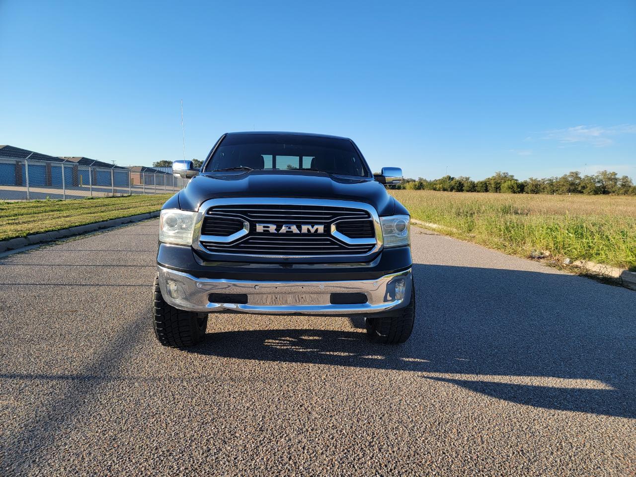 RAM 1500 4WD Crew Cab 140.5" Longhorn Limited 2016