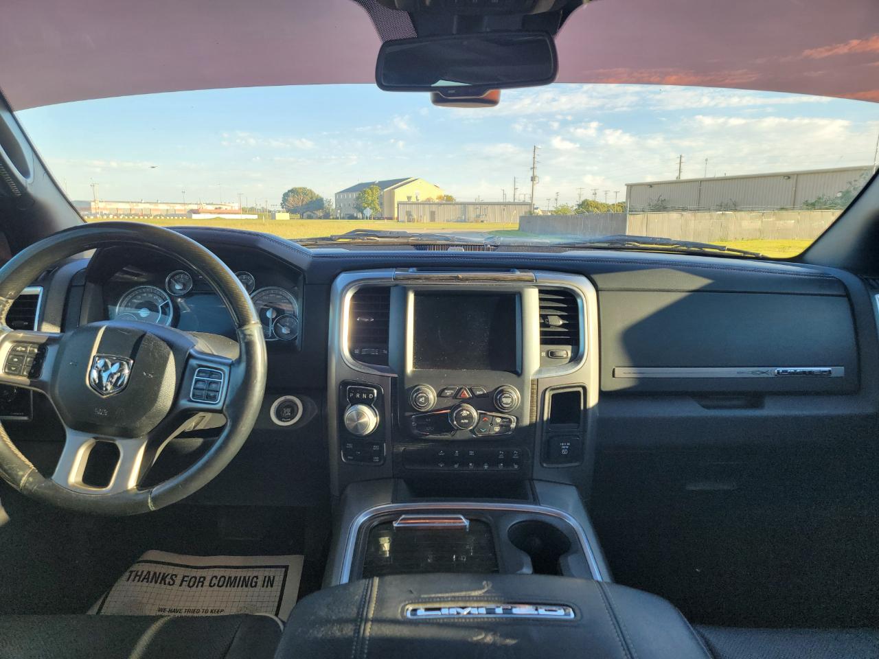 RAM 1500 4WD Crew Cab 140.5" Longhorn Limited 2016