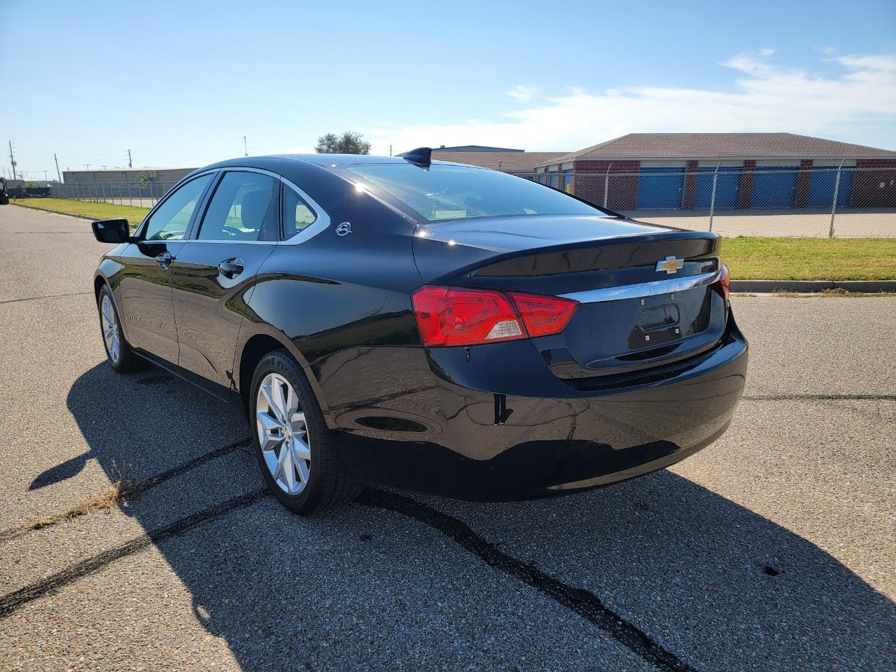Chevrolet Impala 4dr Sdn LT w/1LT 2017