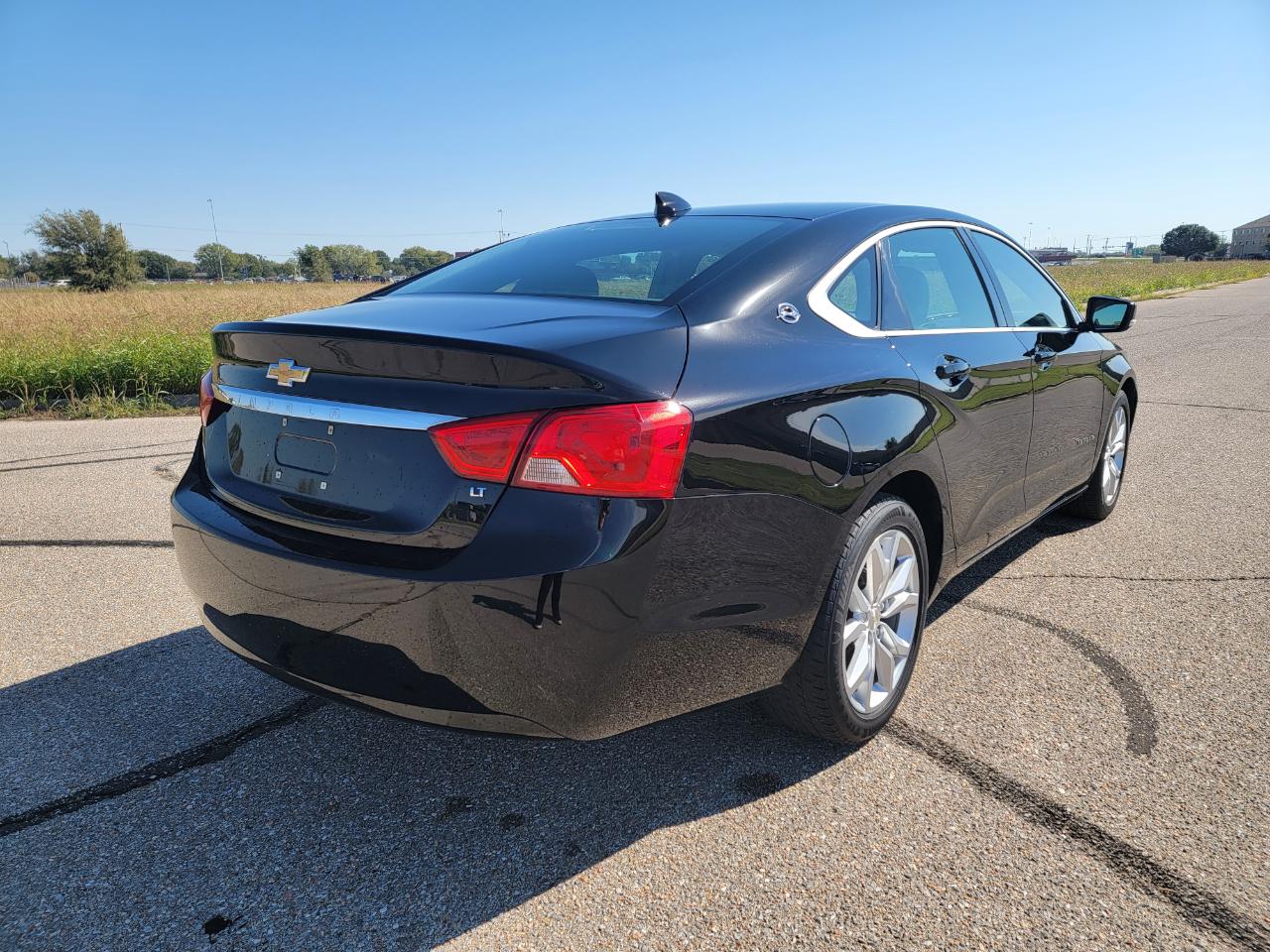 Chevrolet Impala 4dr Sdn LT w/1LT 2017