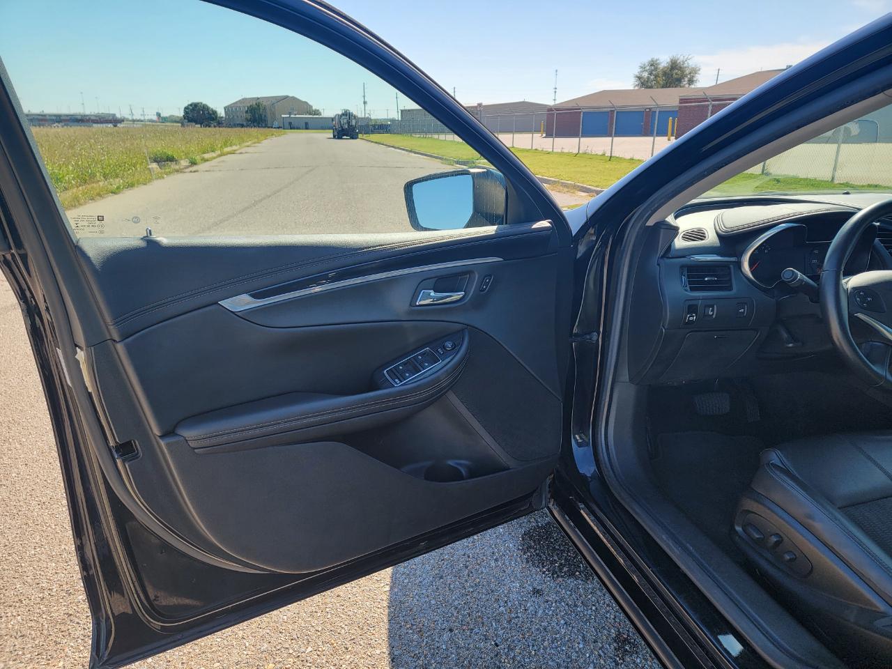 Chevrolet Impala 4dr Sdn LT w/1LT 2017