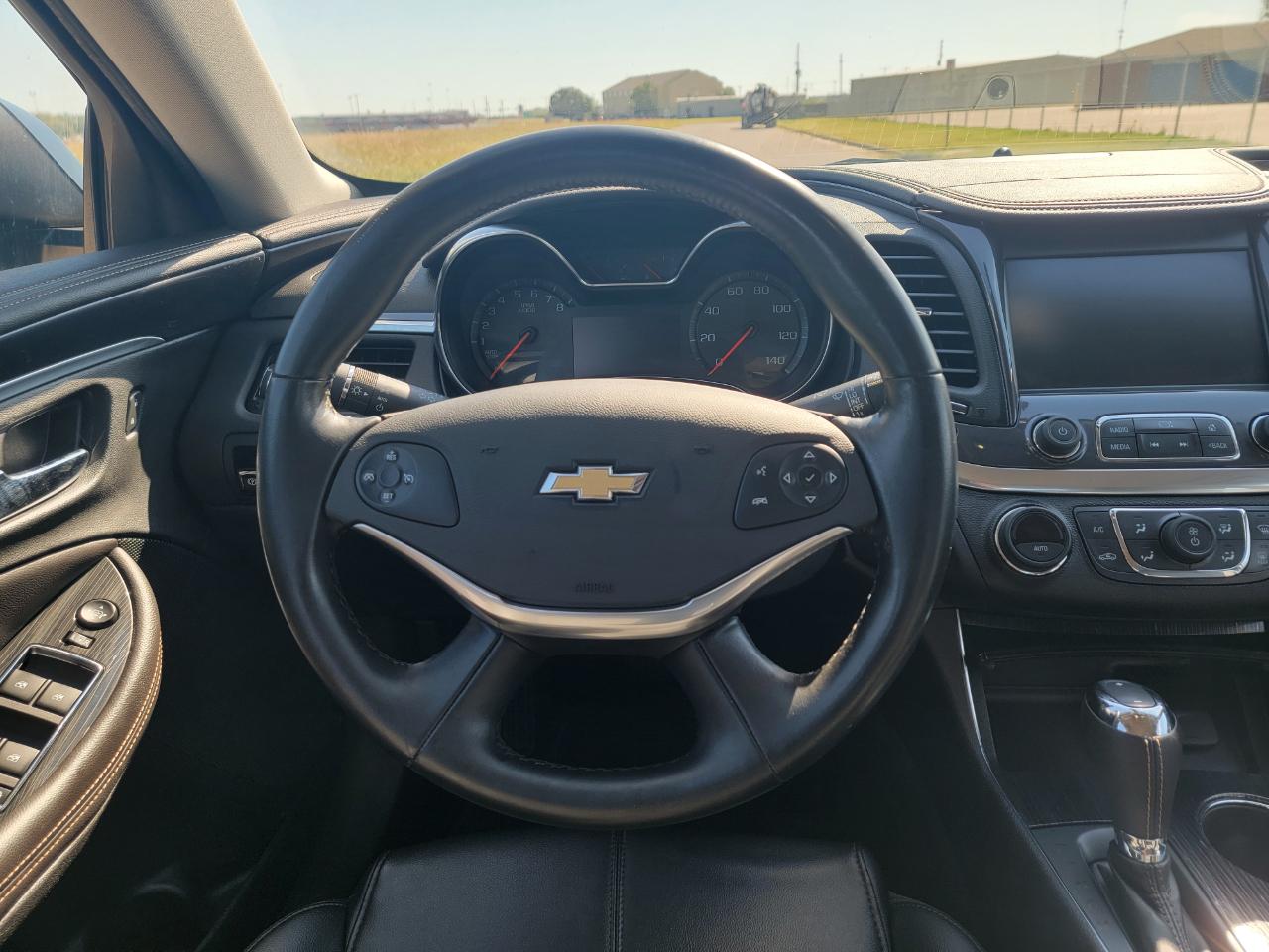 Chevrolet Impala 4dr Sdn LT w/1LT 2017