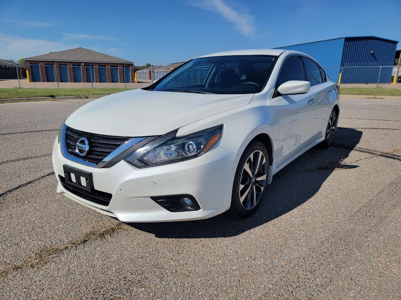 Nissan Altima 4dr Sdn I4 2.5 SR 2016