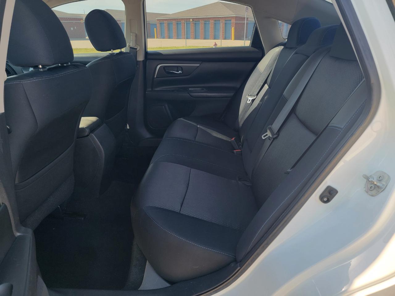 Nissan Altima 4dr Sdn I4 2.5 SR 2016