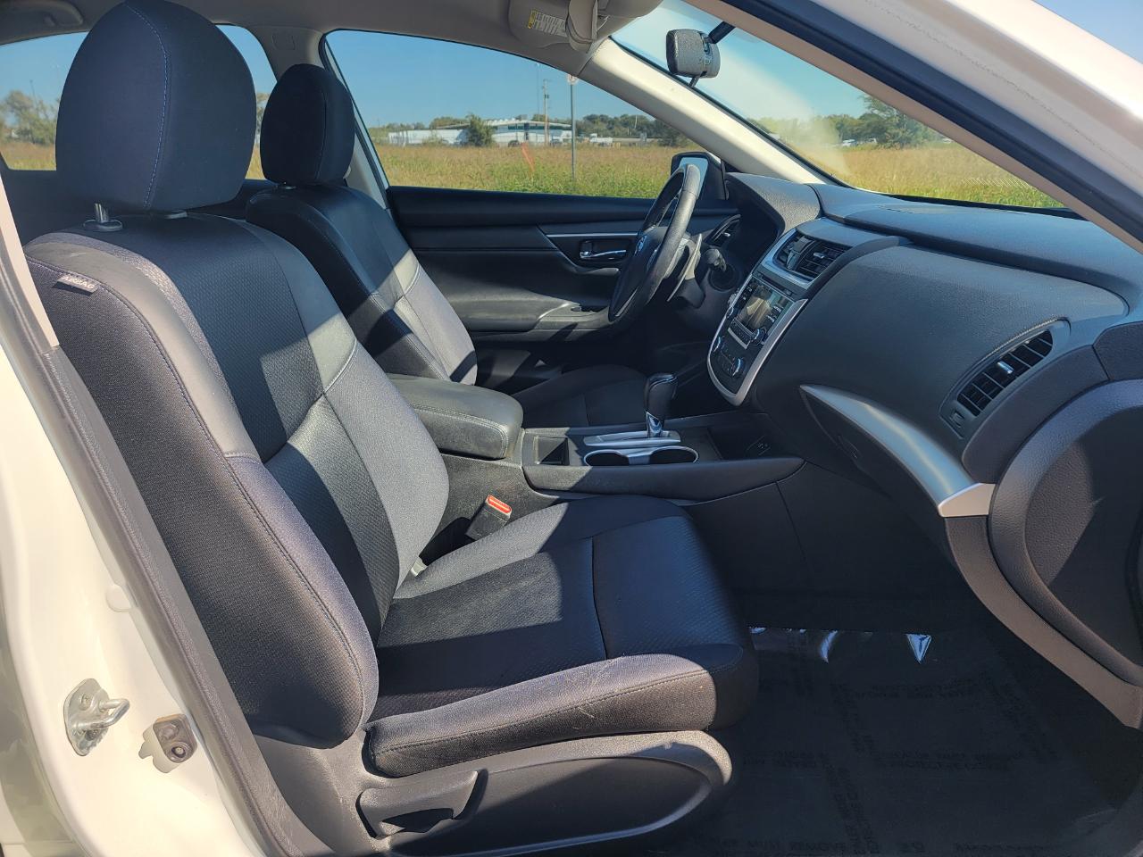 Nissan Altima 4dr Sdn I4 2.5 SR 2016