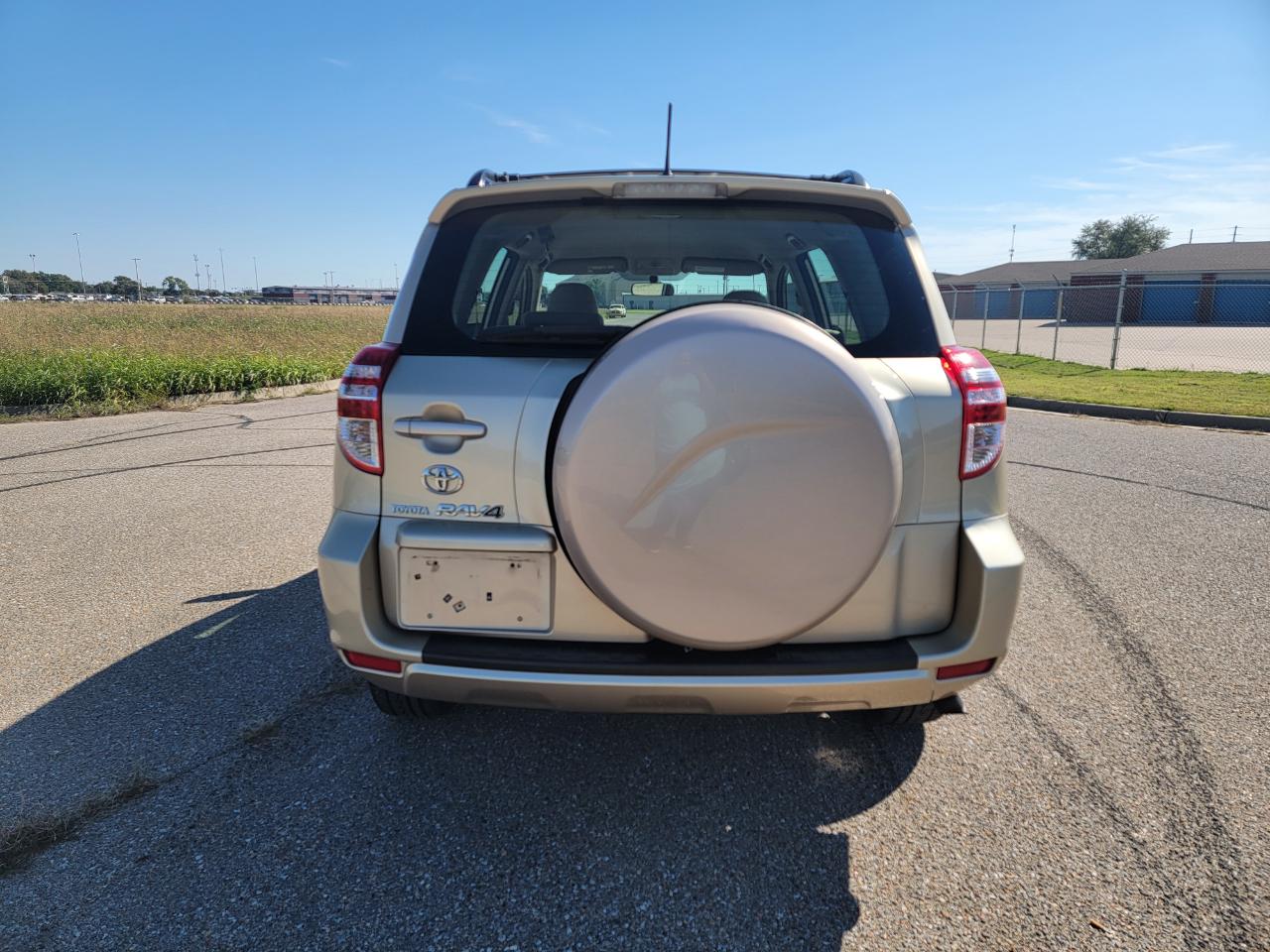 Toyota RAV4 FWD 4dr 4-cyl 4-Spd AT (Natl) 2009