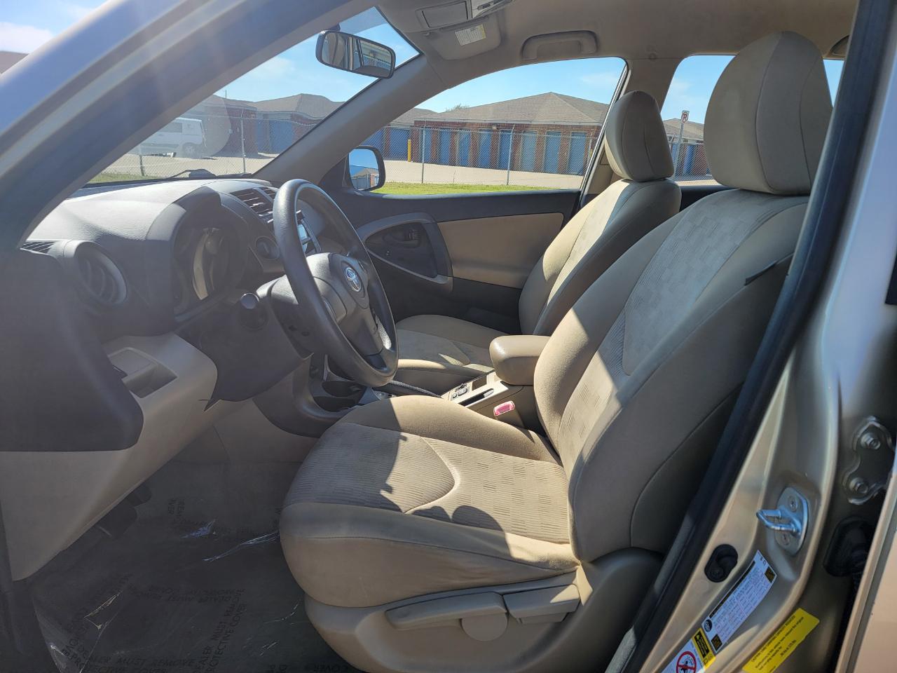 Toyota RAV4 FWD 4dr 4-cyl 4-Spd AT (Natl) 2009
