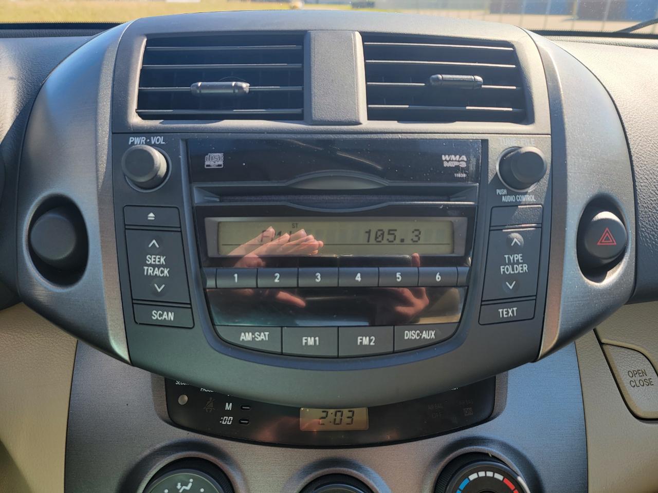 Toyota RAV4 FWD 4dr 4-cyl 4-Spd AT (Natl) 2009