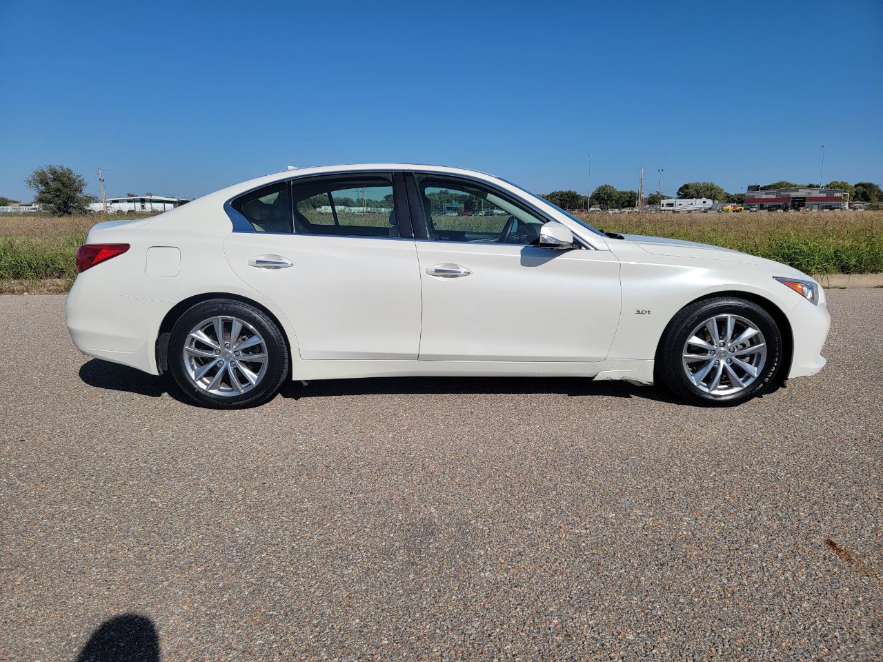 Infiniti Q50 3.0t Premium RWD 2017