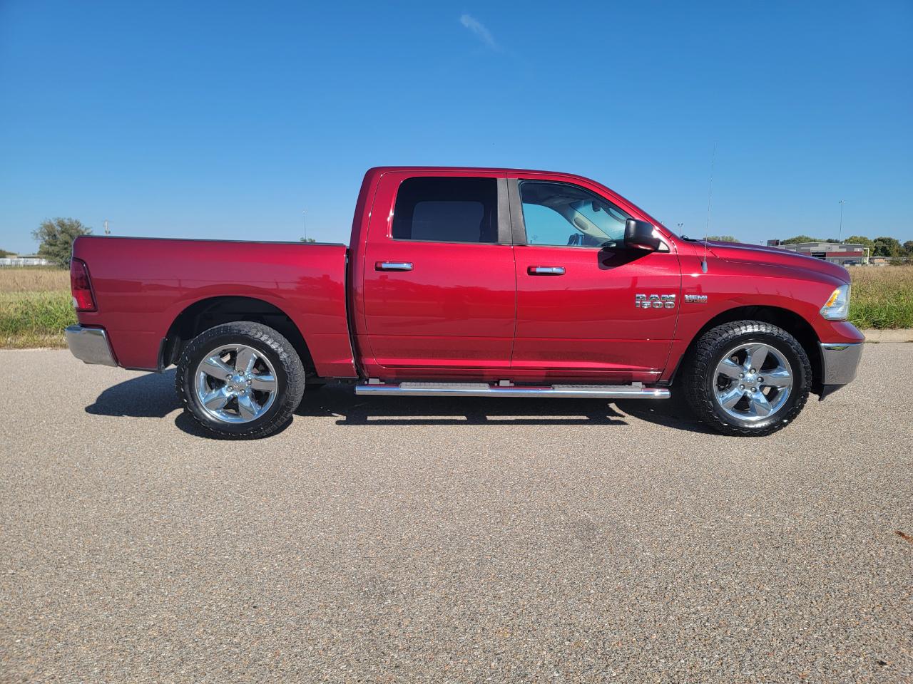 RAM 1500 4WD Crew Cab 140.5" Big Horn 2013