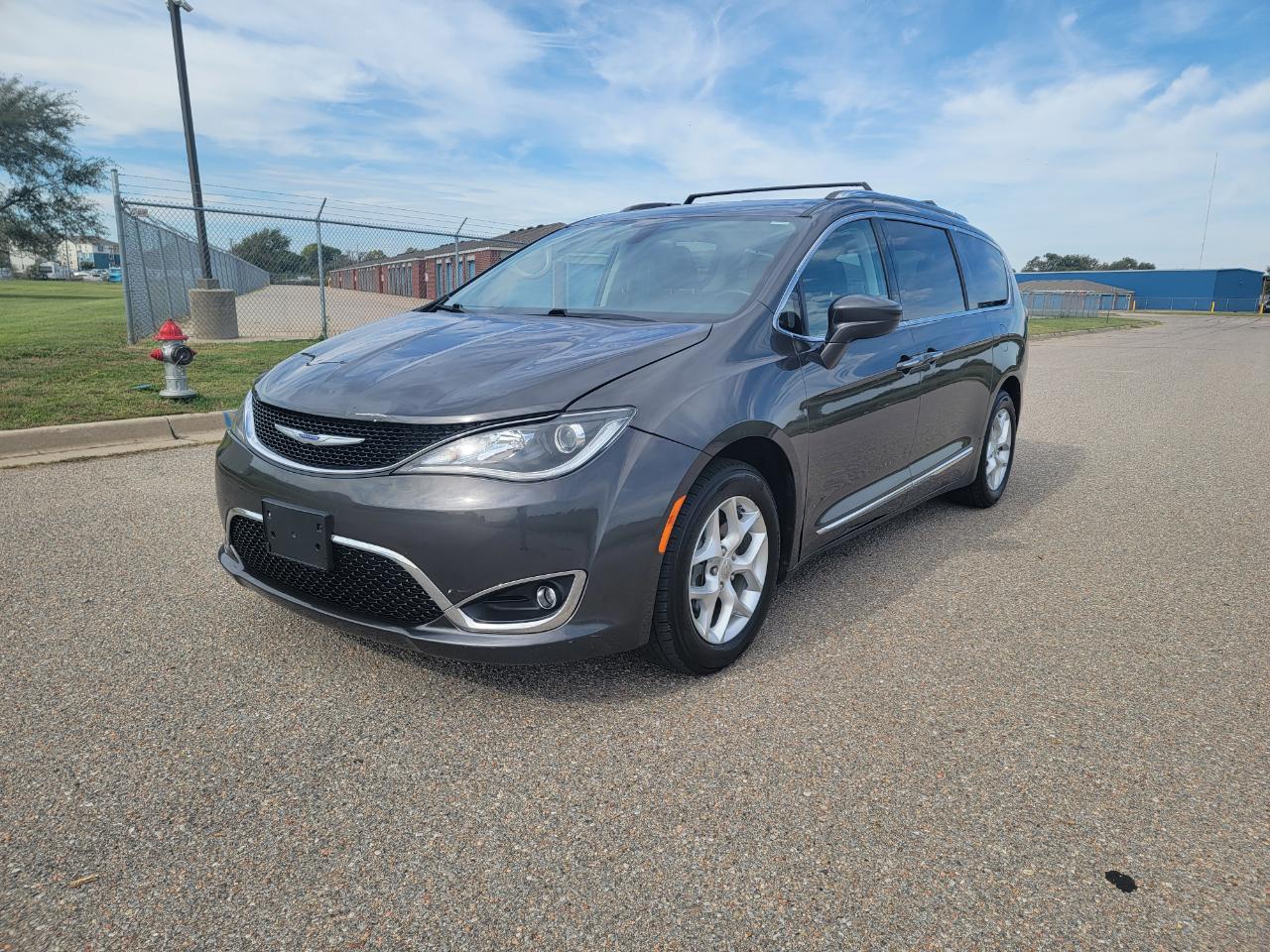 Chrysler Pacifica Touring L FWD 2018