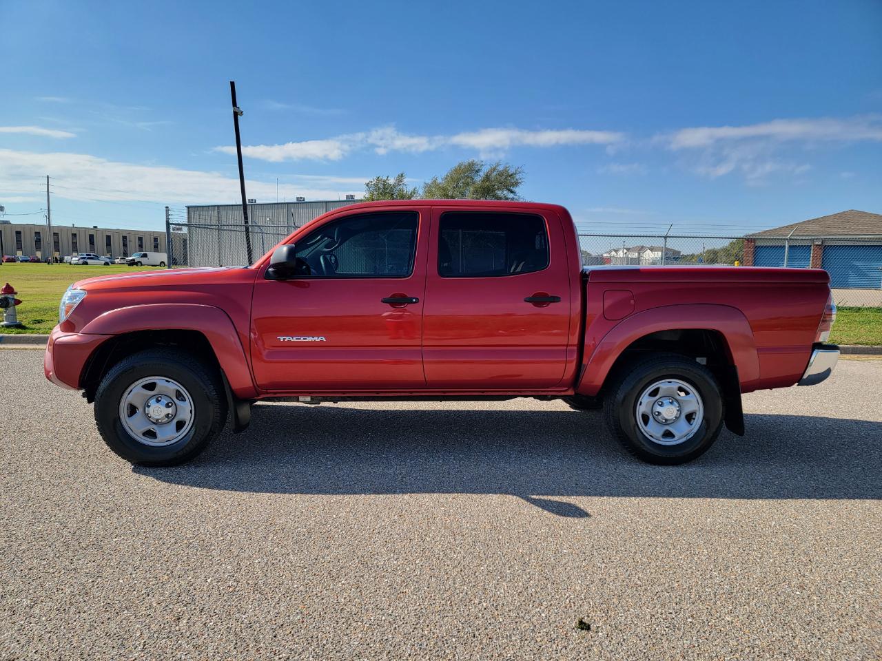 Toyota Tacoma 2WD Double Cab V6 AT PreRunner (Natl) 2013
