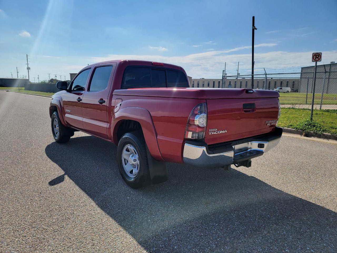 Toyota Tacoma 2WD Double Cab V6 AT PreRunner (Natl) 2013