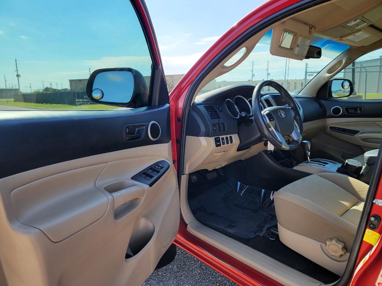 Toyota Tacoma 2WD Double Cab V6 AT PreRunner (Natl) 2013