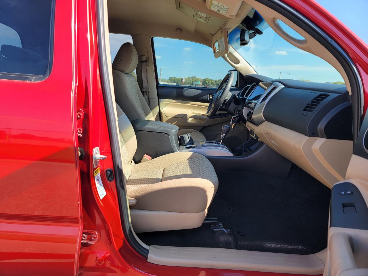 Toyota Tacoma 2WD Double Cab V6 AT PreRunner (Natl) 2013