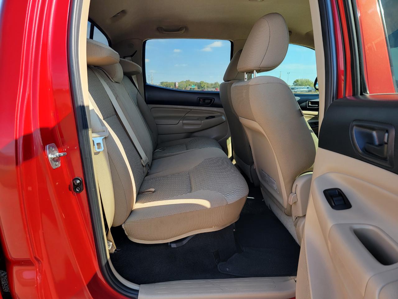 Toyota Tacoma 2WD Double Cab V6 AT PreRunner (Natl) 2013
