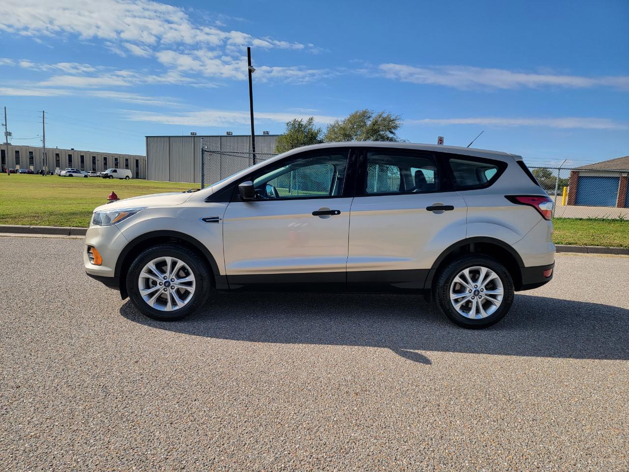 Ford Escape S FWD 2018