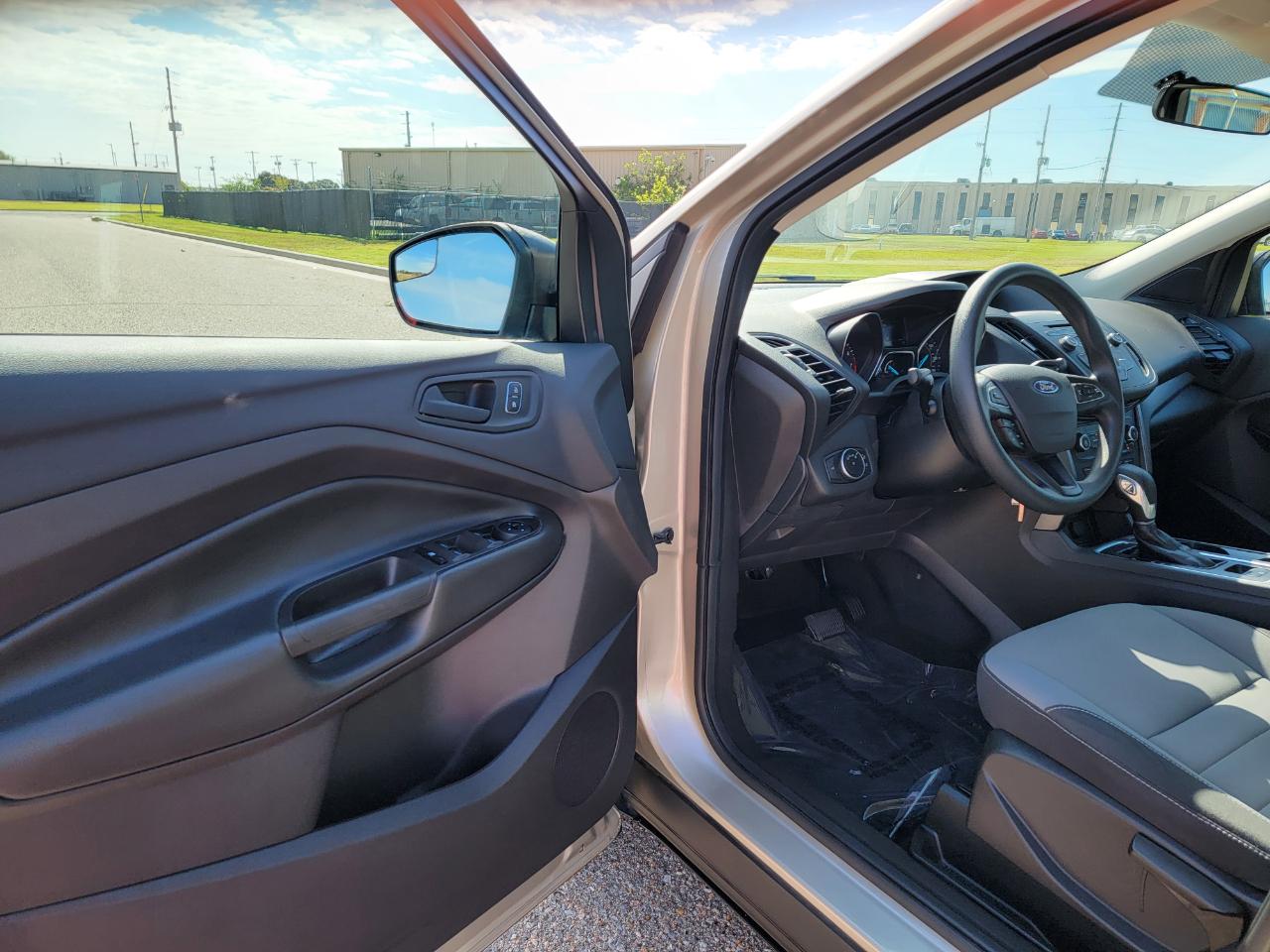 Ford Escape S FWD 2018