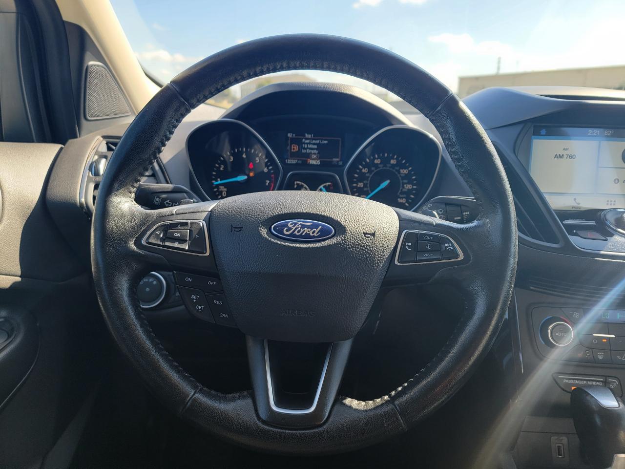 Ford Escape Titanium 4WD 2017