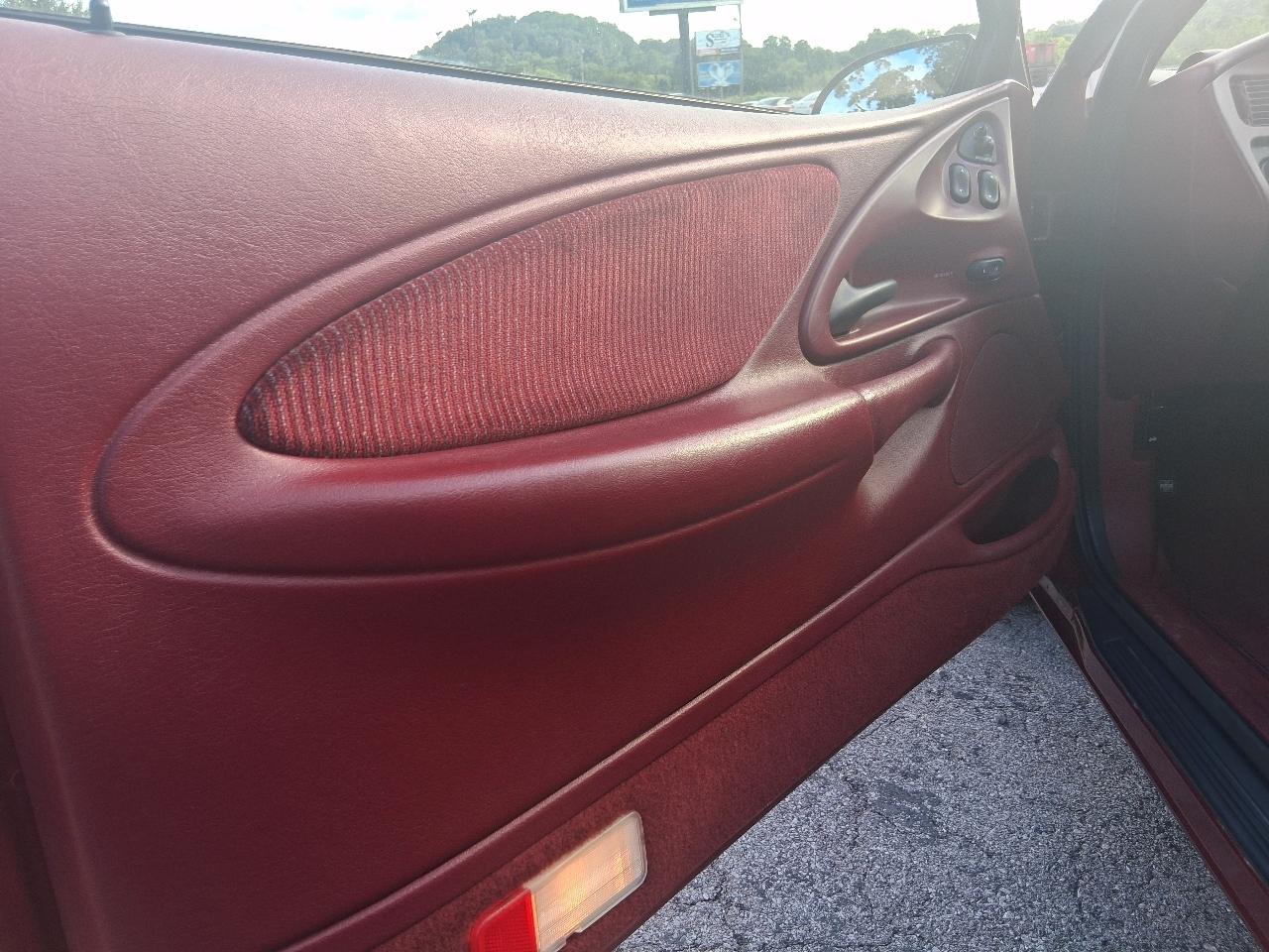 Mercury Cougar 2dr Sedan XR7 1995