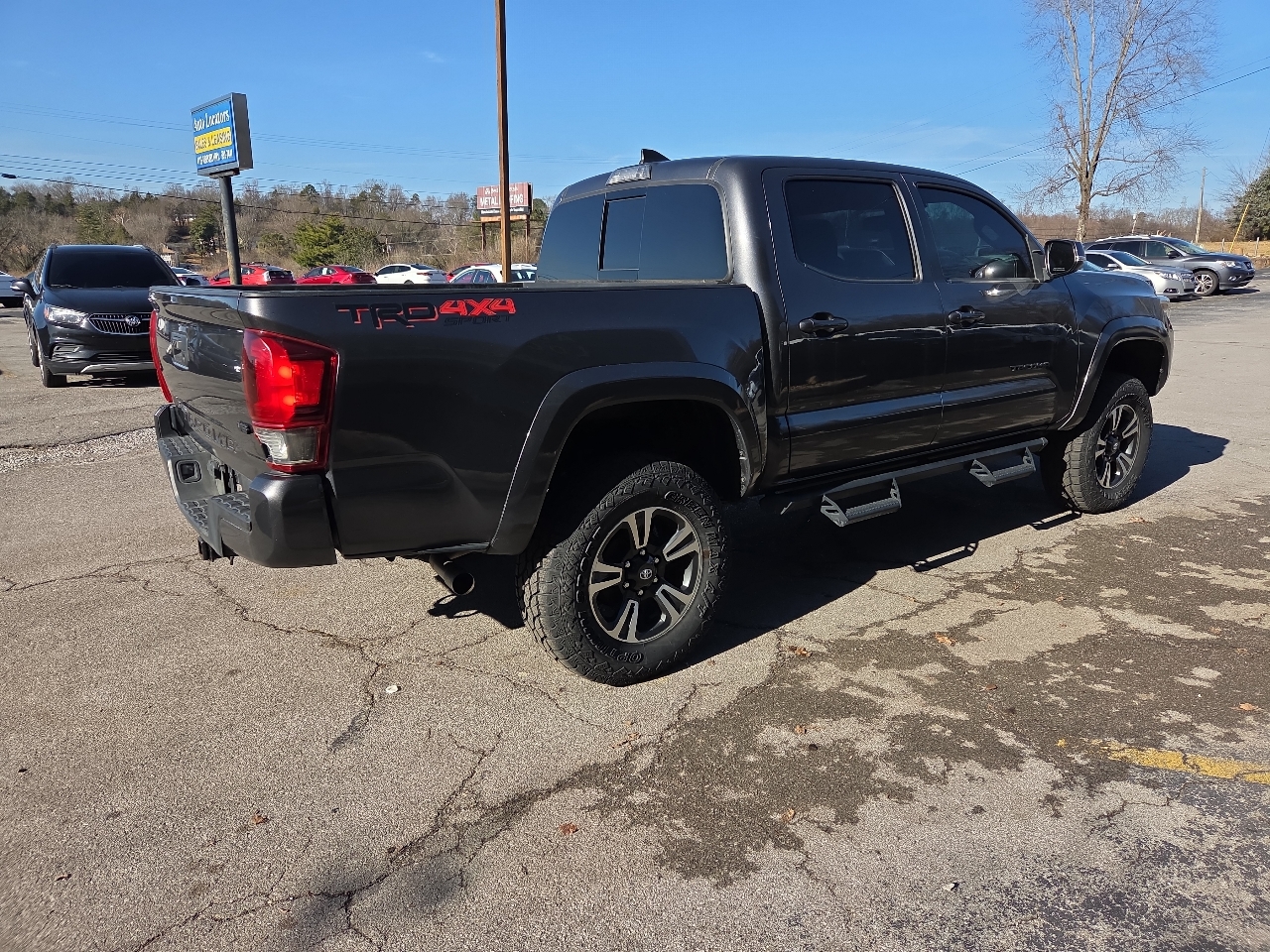 Toyota Tacoma TRD Off Road Double Cab 5' Bed V6 4x4 MT (Natl) 2018
