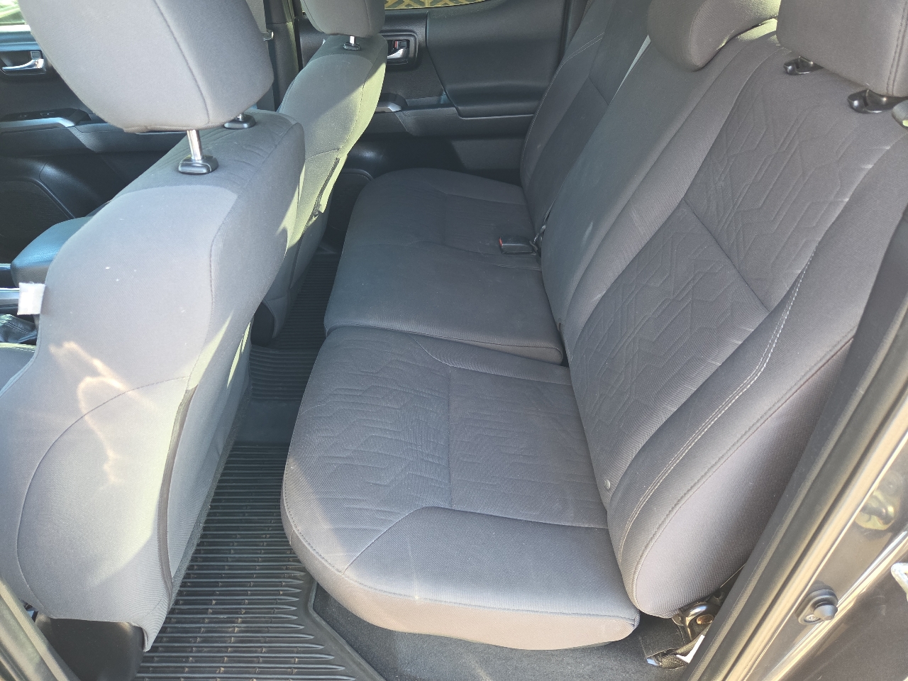 Toyota Tacoma TRD Off Road Double Cab 5' Bed V6 4x4 MT (Natl) 2018