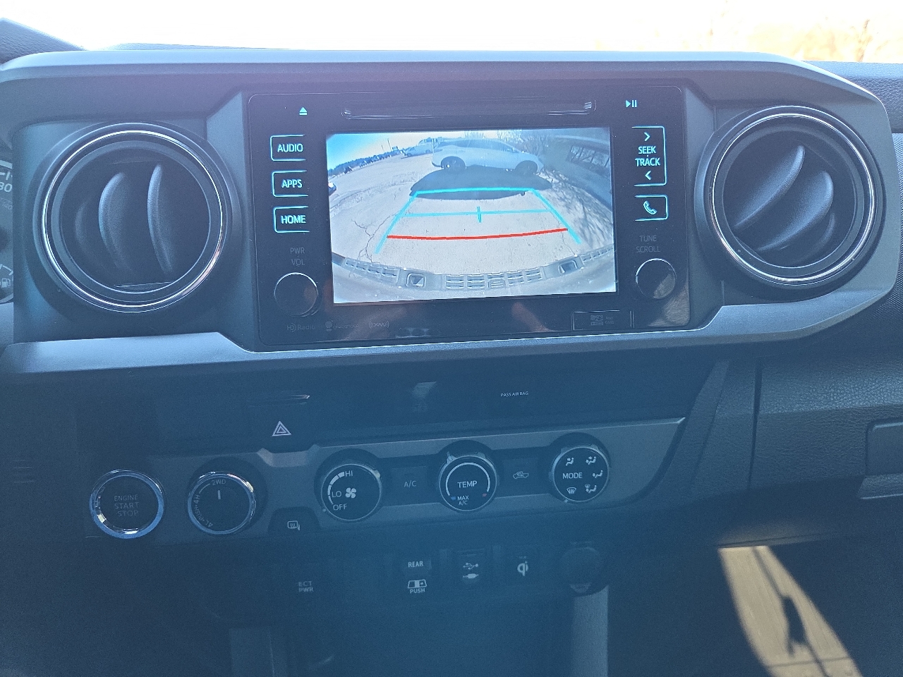 Toyota Tacoma TRD Off Road Double Cab 5' Bed V6 4x4 MT (Natl) 2018