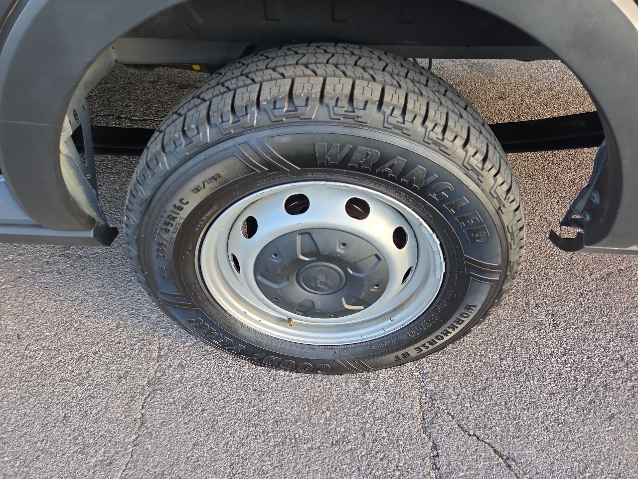 Ford Transit Cargo Van T-250 148" EL Hi Rf 9070 GVWR RWD 2021