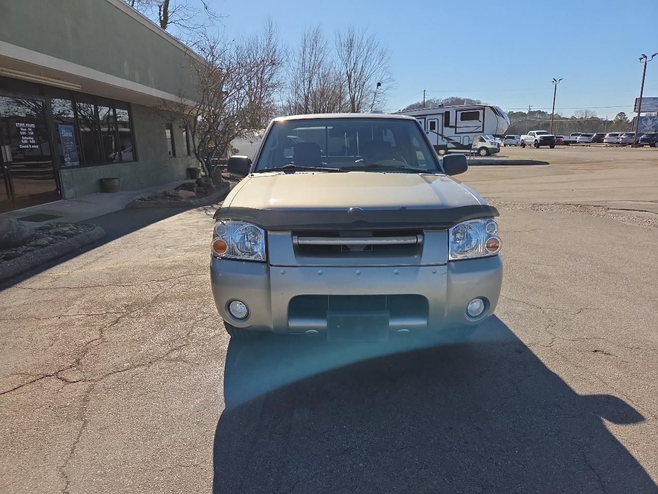 Nissan Frontier 2WD XE King Cab I4 Auto 2004