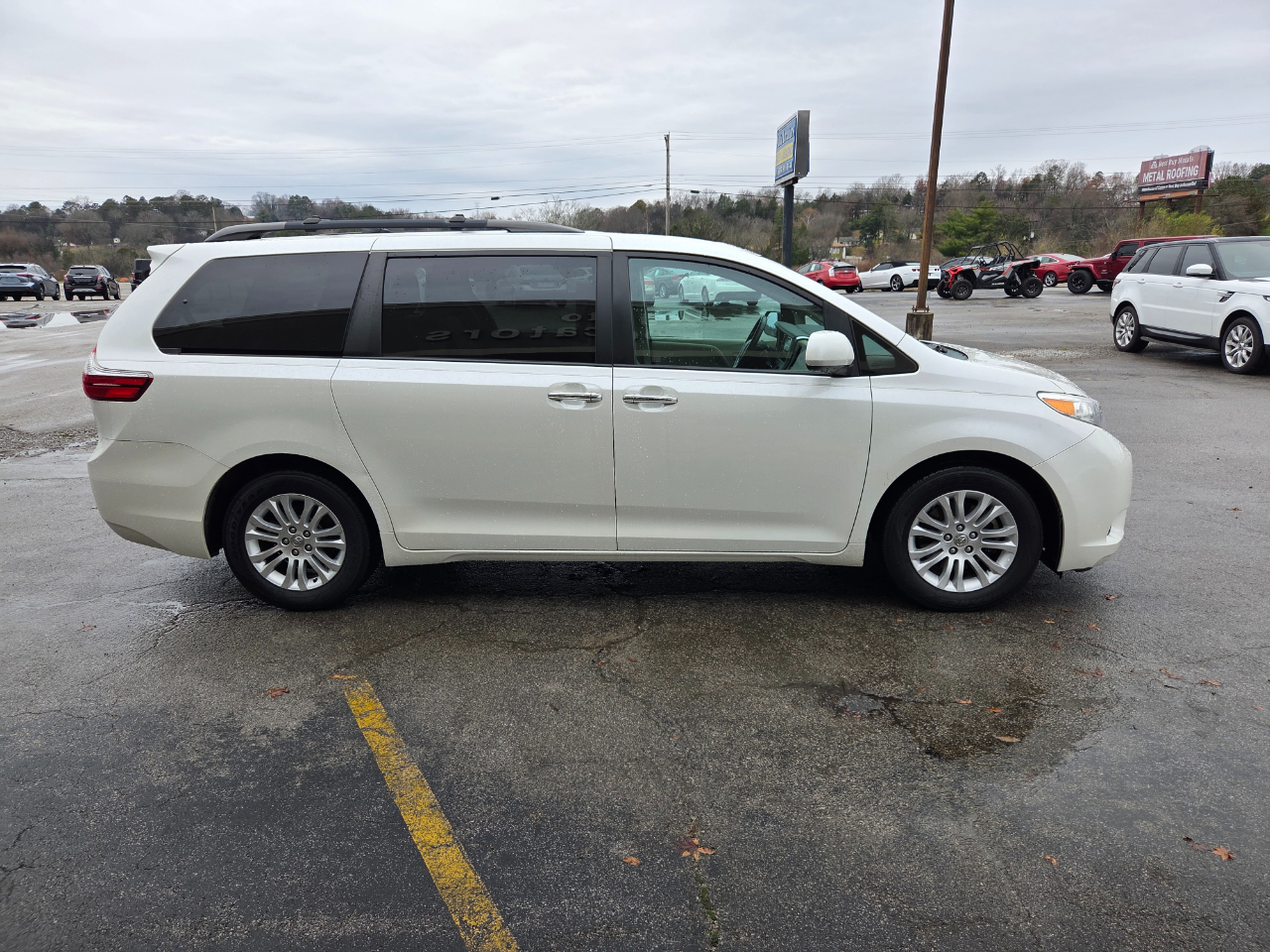 2015 Toyota Sienna XLE Premium photo 4