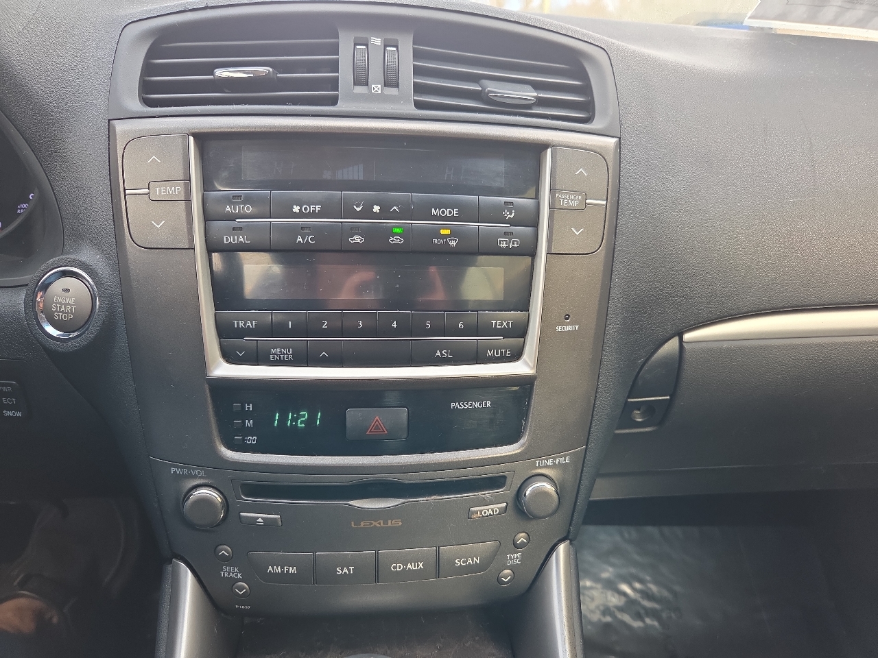 Lexus IS 250C 2dr Conv Auto 2011